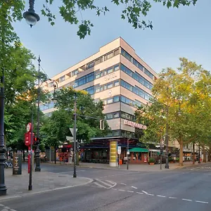 Hollywood Media Am Kurfuerstendamm Szálloda Berlin